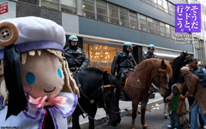 ニューヨーク市警には騎馬もいるのですヨ。